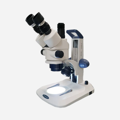 Microscopio estereoscopico triocular