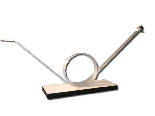 APARATO PARA DEMOSTRAR CONSERVACION DE LA ENERGIA Marca LABESSA