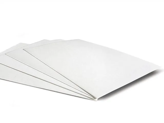 [PA2100-A71RAMC14] PAPEL FILTRO PORO MEDIANO 50X50 (PLIEGO) Marca FYE